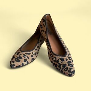 Pointy Leopard Print Flats